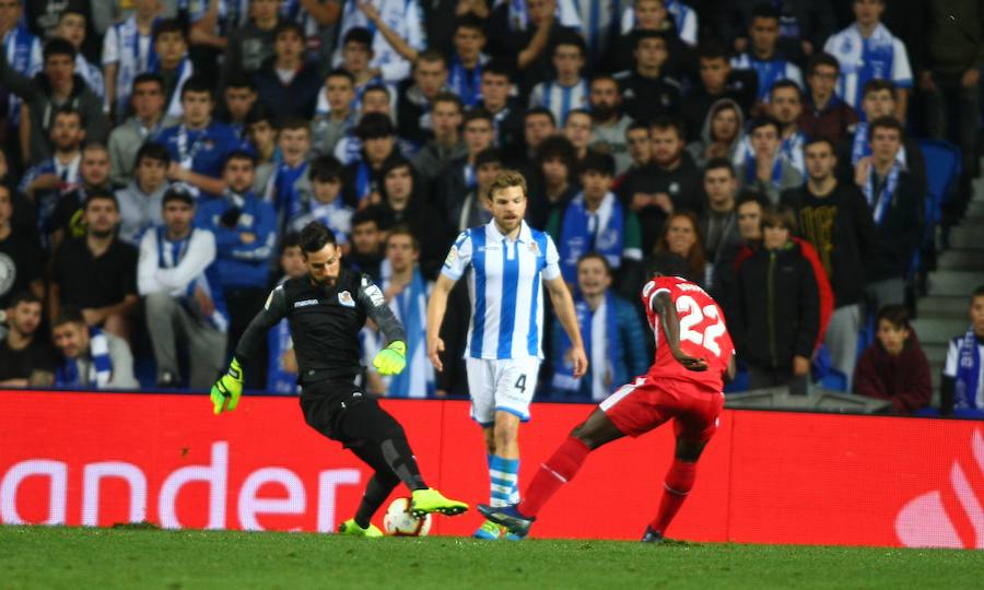 La Real Sociedad y el Girona han empatado (0-0) en el partido disputado el lunes por la noche en el estadio de Anoeta.. 