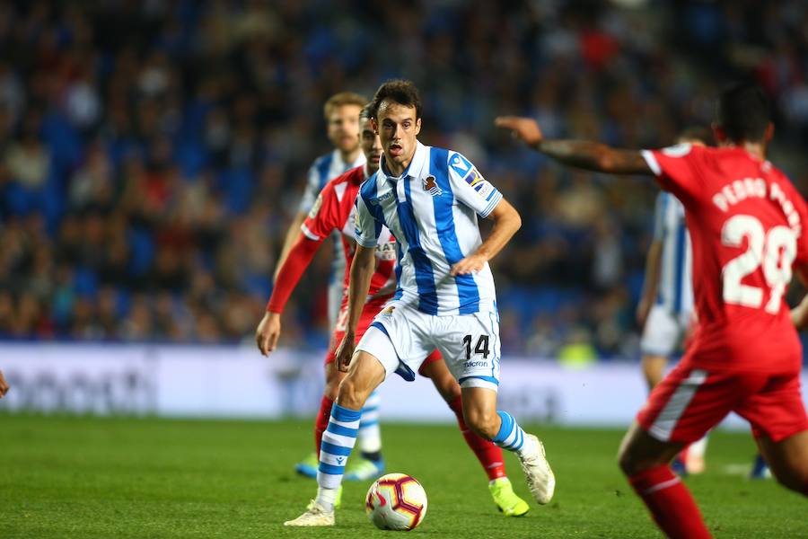 La Real Sociedad y el Girona han empatado (0-0) en el partido disputado el lunes por la noche en el estadio de Anoeta.. 