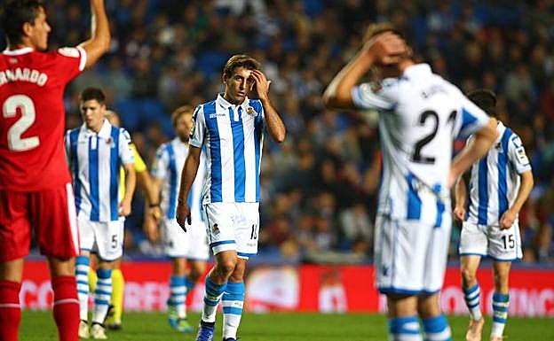 Los palos impiden la primera victoria de la Real Sociedad en Anoeta