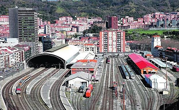 La estación de Abando, en Bilbao, quedará soterrada con dos plantas. 