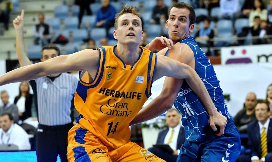 El GBC logra su primera victoria tras vencer con claridad esta tarde en Illunbe al Gran Canaria (74-63). 