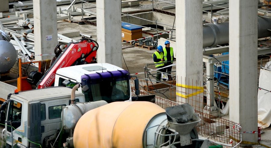 Los miembros de la Comisión de Medioambiente y de Gobernanza de las Juntas Generales han visitado junto con el Diputado de Medioambiente, José Ignacio Asensio el complejo medioambiental de Gipuzkoa. 