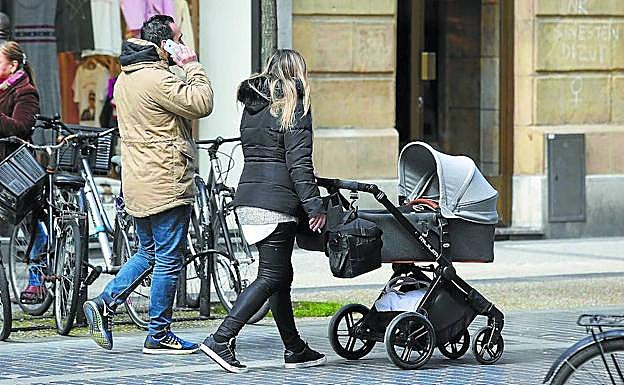 El descenso de la demanda permite a Euskadi reducir un 4% el gasto en la RGI