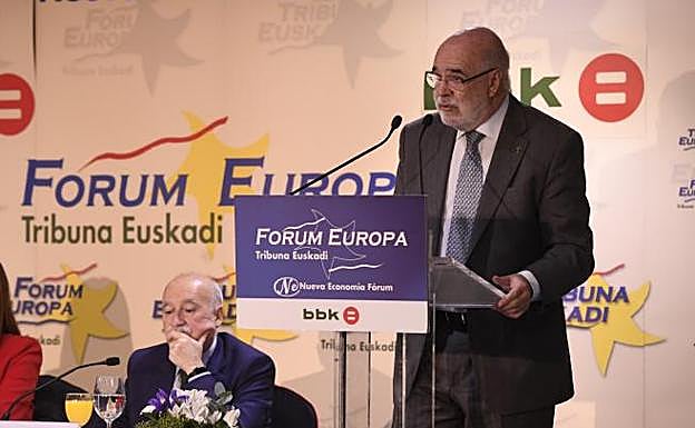 Loza, en un acto del foro Europa