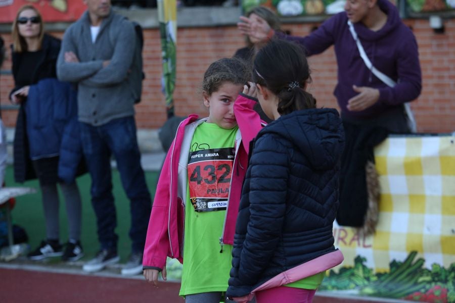 Los más pequeños han sido los protagonistas de este sábado al inaugurar la Behobia Txiki, y batir record de asistencia. 