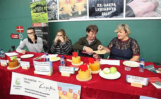 El concurso de quesos se celebra por las fiestas de San Martín. 