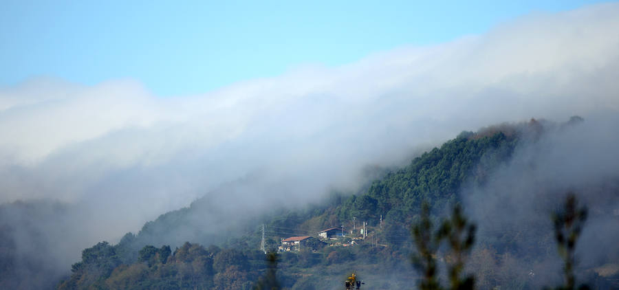 La niebla ha cubierto gran parte del macizo de Jaizkibel.