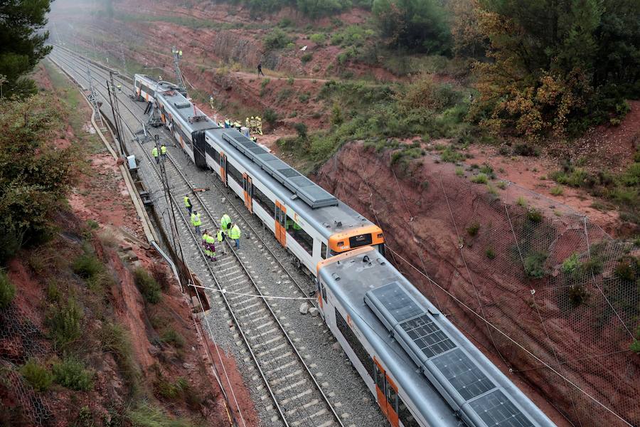 Una persona ha muerto, tres han resultado heridas graves y 41 leves en el accidente ferroviario ocurrido este miércoles en Barcelona.