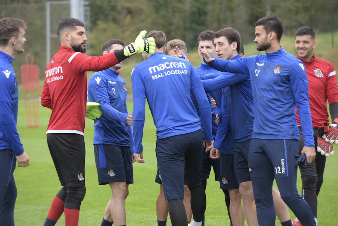 Los de Asier Garitano han efectuado el último entrenamiento de la semana antes de medirse este domingo al Betis en Sevilla