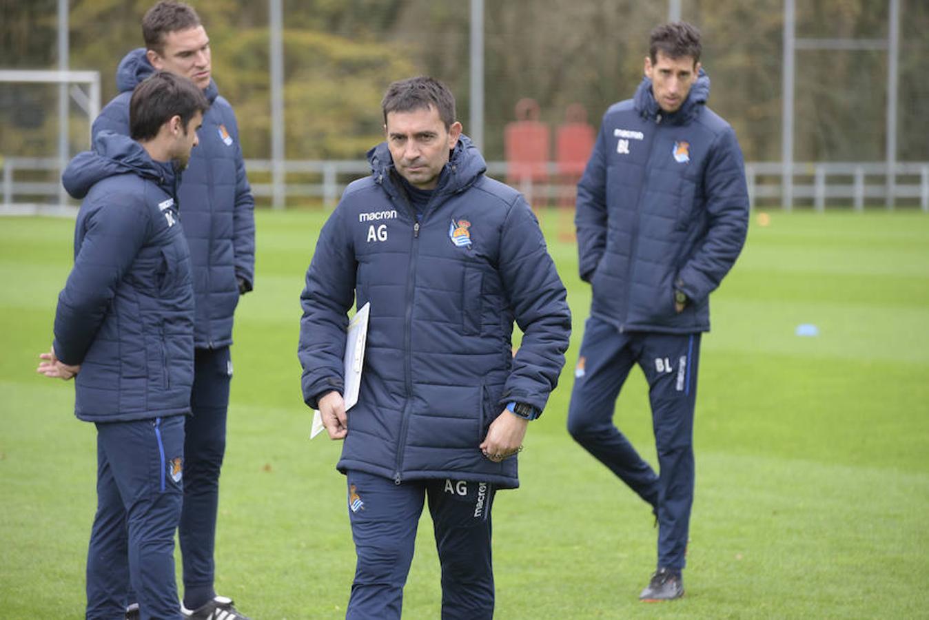 Los de Asier Garitano han efectuado el último entrenamiento de la semana antes de medirse este domingo al Betis en Sevilla