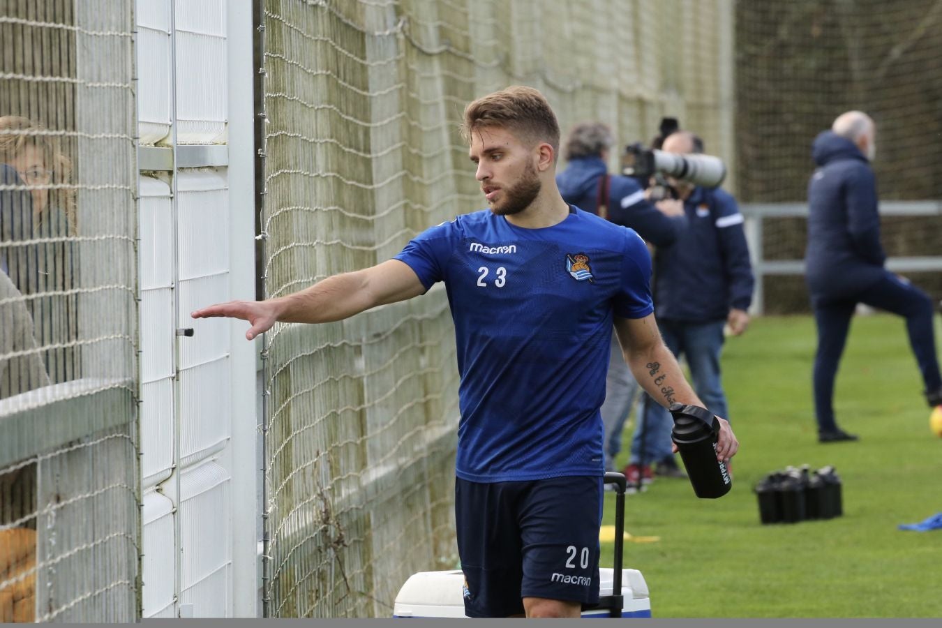 Han tenido que retirarse de la sesión 