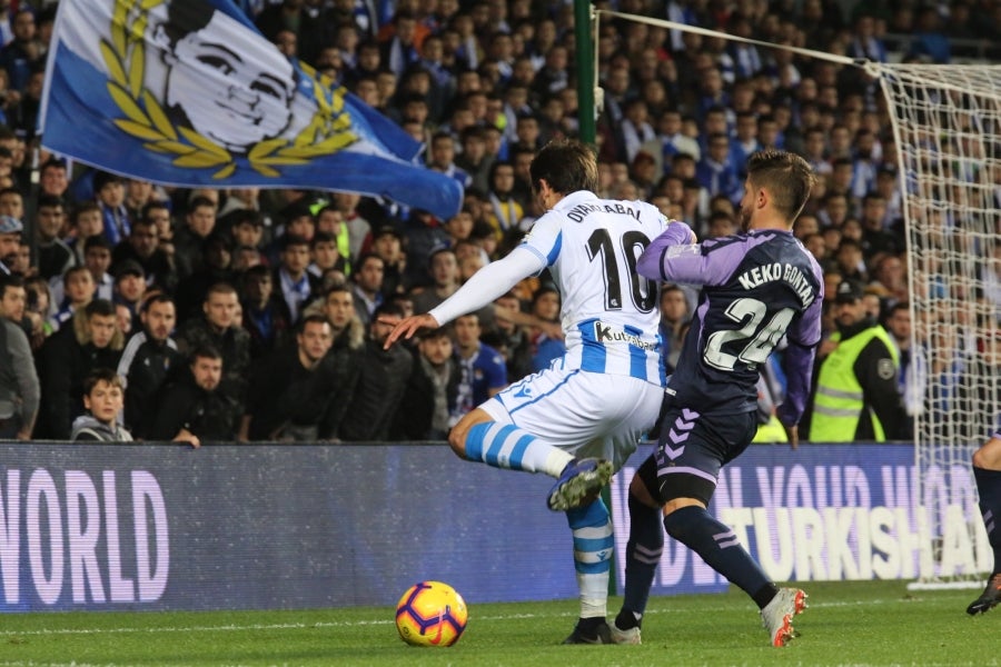 Los txuri-urdin se volcaron contra la portería rival sin ser capaces de materializar las numerosas ocasiones de gol (1-2). 