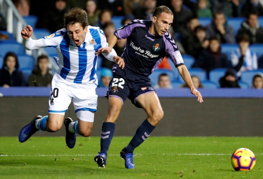 Los txuri-urdin se volcaron contra la portería rival sin ser capaces de materializar las numerosas ocasiones de gol (1-2). 