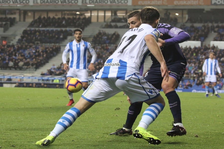 Los txuri-urdin se volcaron contra la portería rival sin ser capaces de materializar las numerosas ocasiones de gol (1-2). 