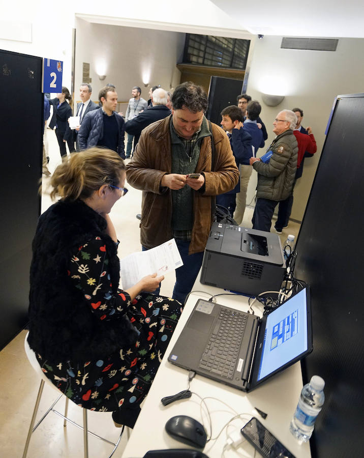 El club txuri urdin celebra su asamblea anual, en la que se definirán las claves del futuro