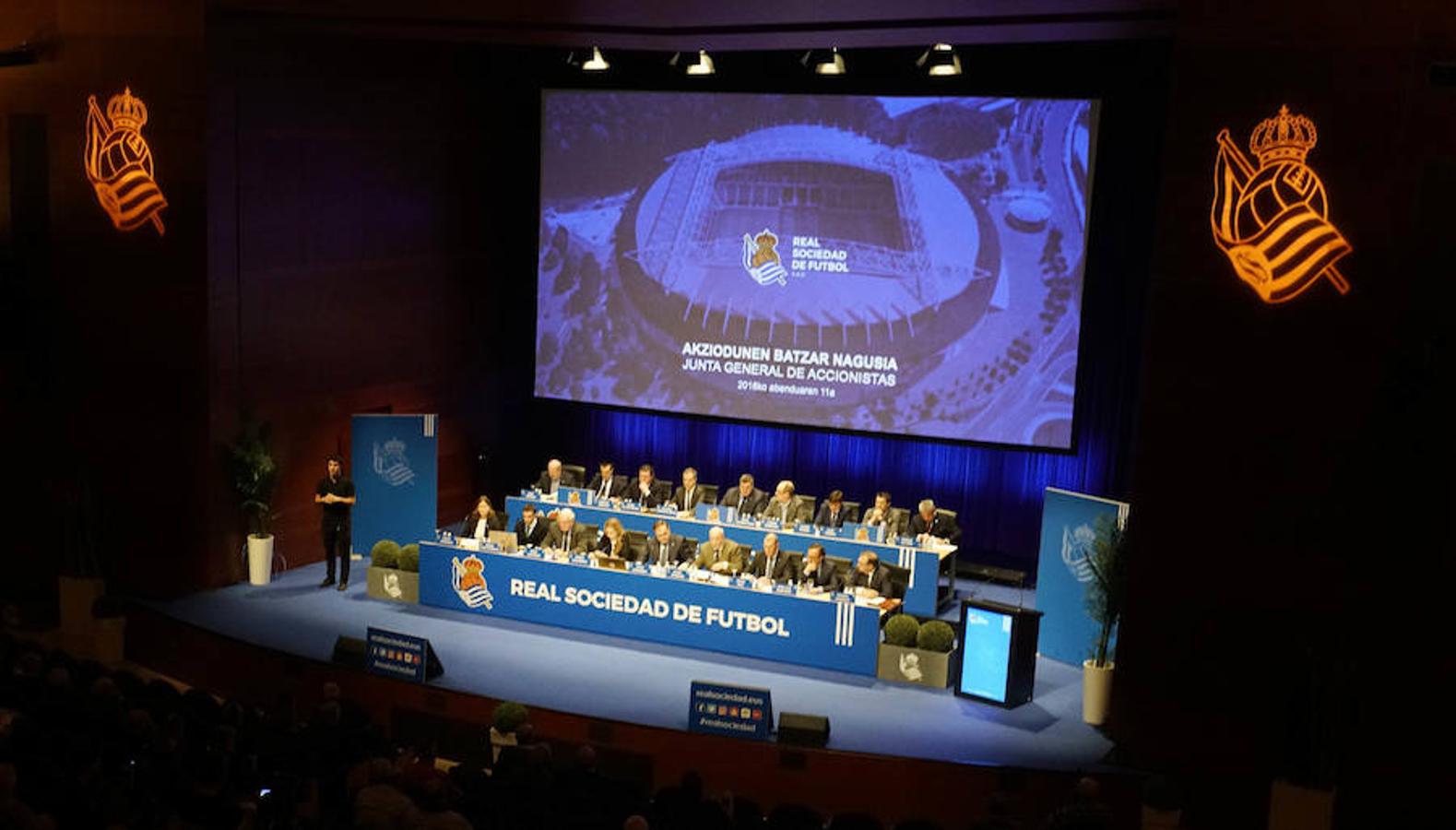 El club txuri urdin celebra su asamblea anual, en la que se definirán las claves del futuro