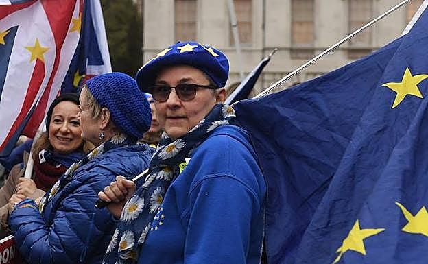 Vuelvanse Ustedes Mañana