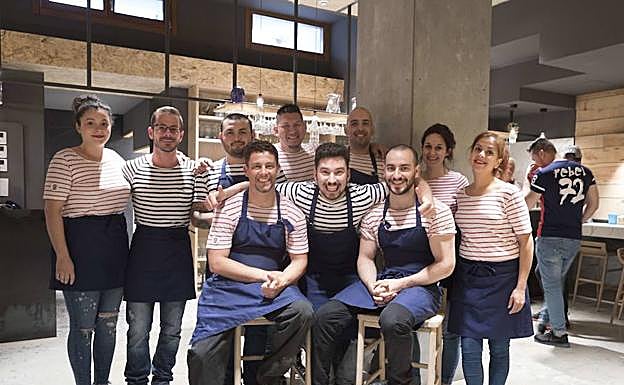 El equipo de Topa en Donostia. 