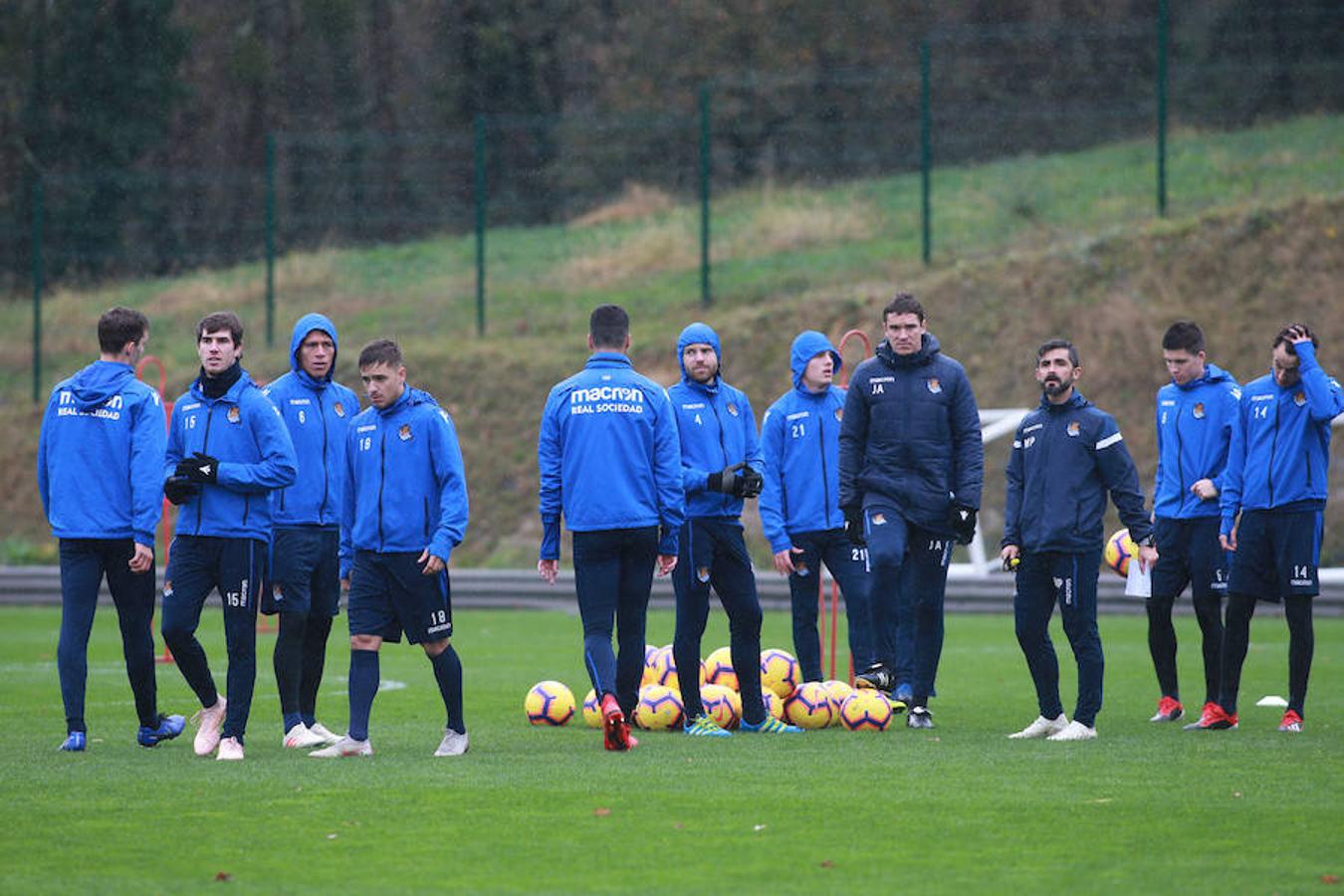 El equipo txuri-urdin se ha ejercitado hoy en Zubieta antes de medirse este sábado al Getafe