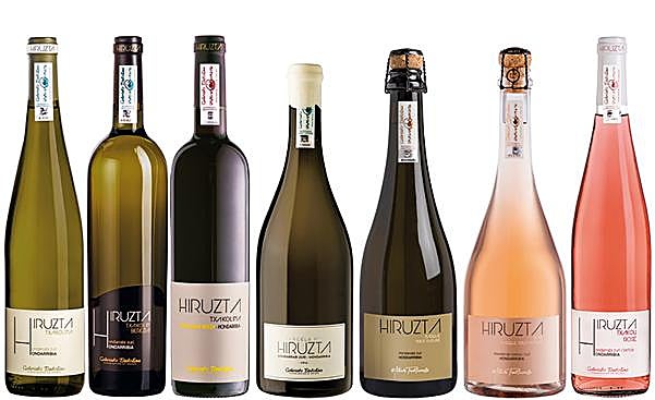 Los amantes del txakoli encontrarán a buen seguro su vino preferido entre los siete que elaboran en esta bodega.