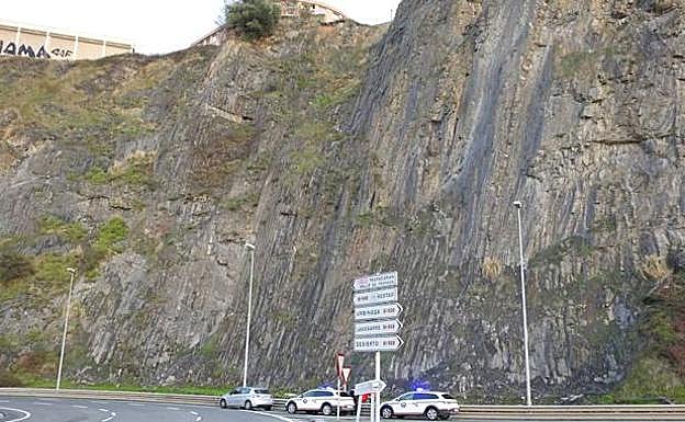 El cuerpo ha aparecido al pie de una escarpada ladera
