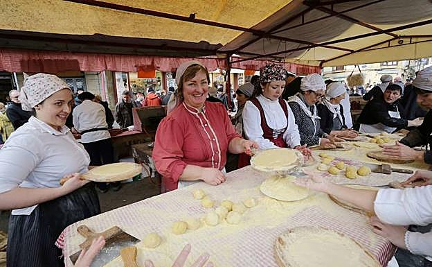 Elaboración de talos en la feria de Santo Tomás del pasado año