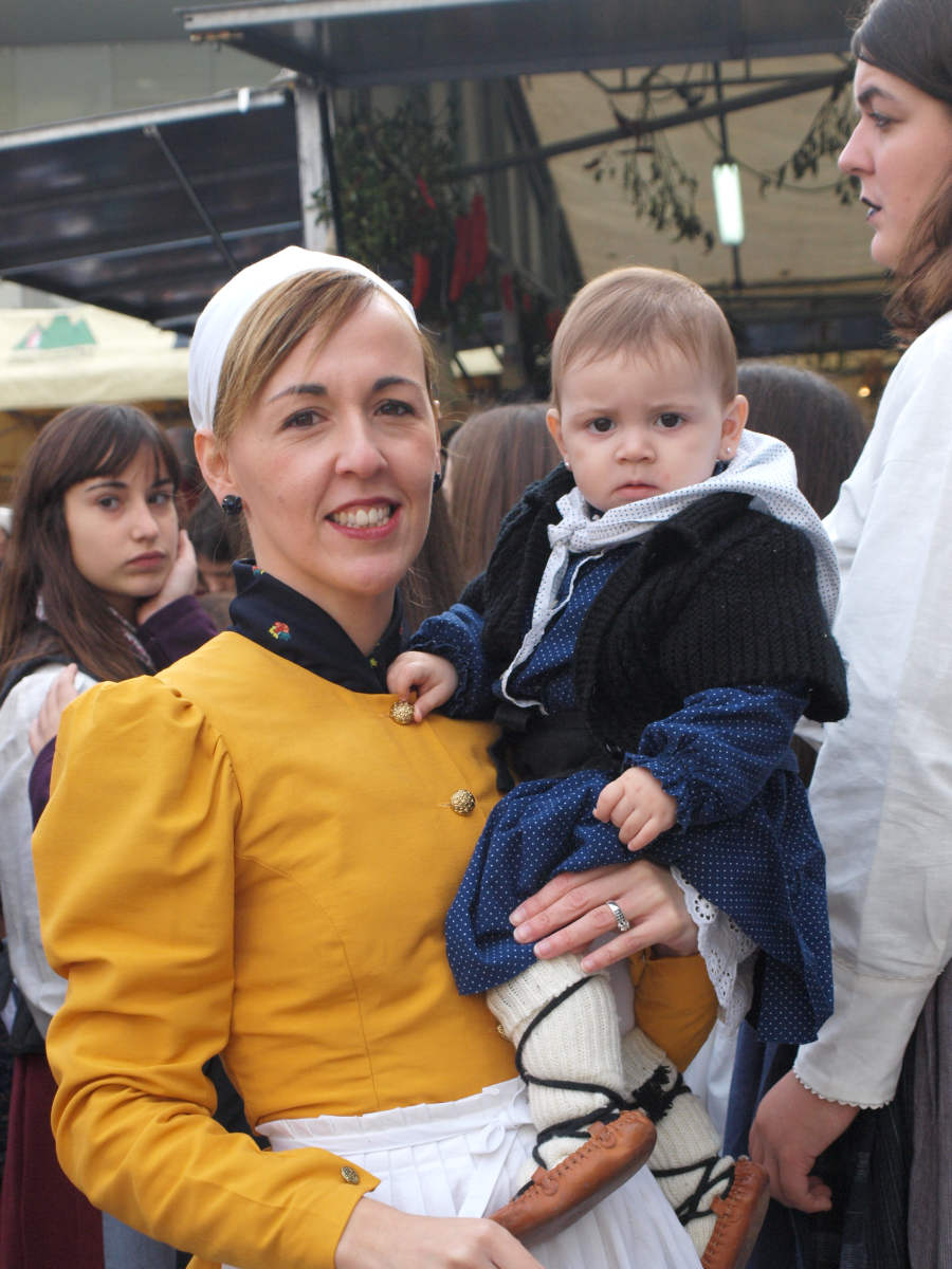 Fotos: Talos, txistorra y sidra se adueñan de Azpeitia