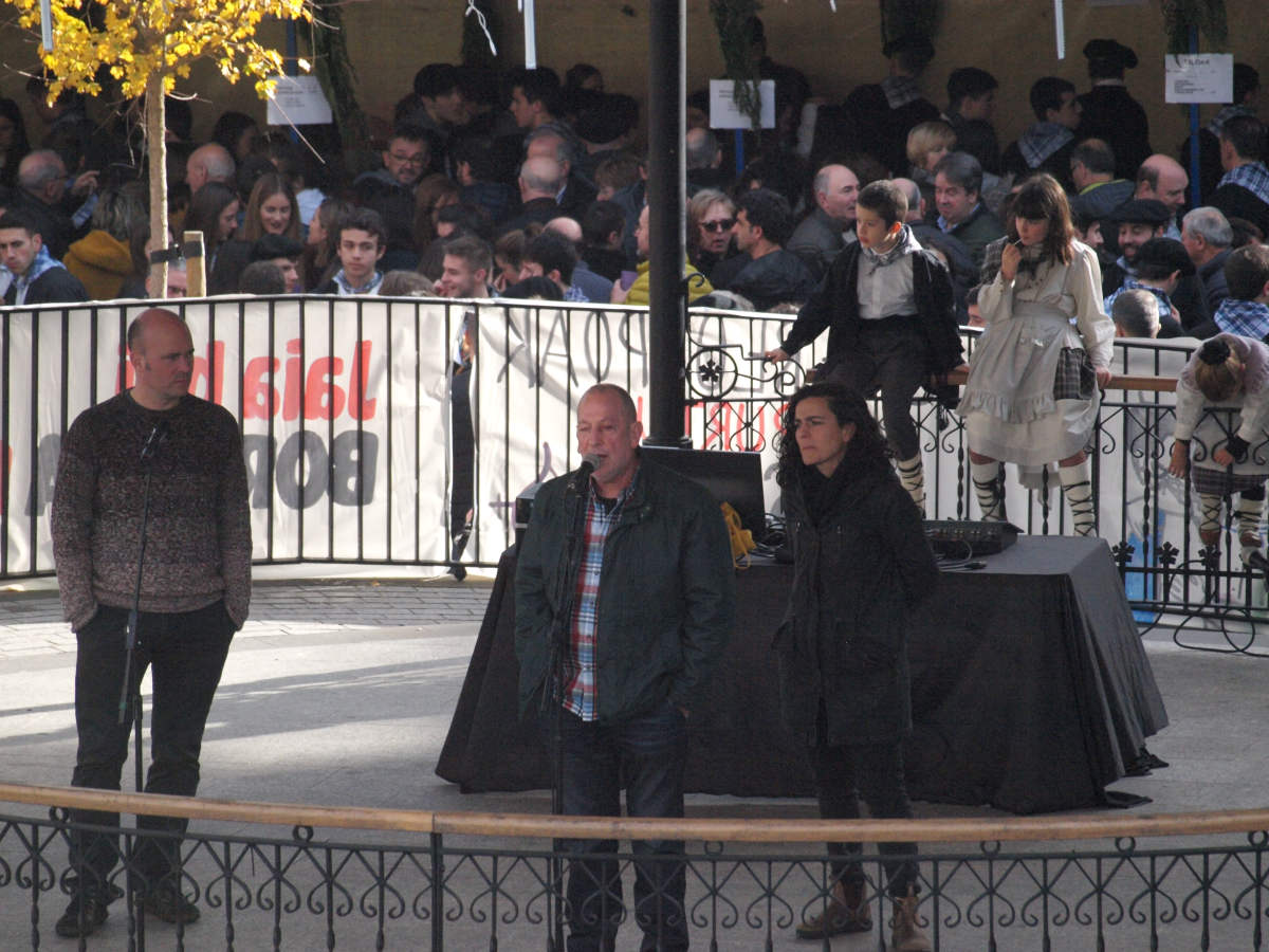 Fotos: Talos, txistorra y sidra se adueñan de Azpeitia