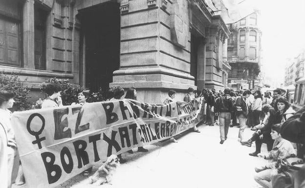 Manifestación durante el juicio a Emilio Indart. 