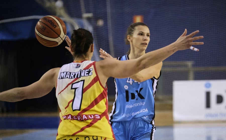 IDK Gipuzkoa ha perdido esta tarde en el Gasca 60-74 ante el líder de la Liga Día el Girona.