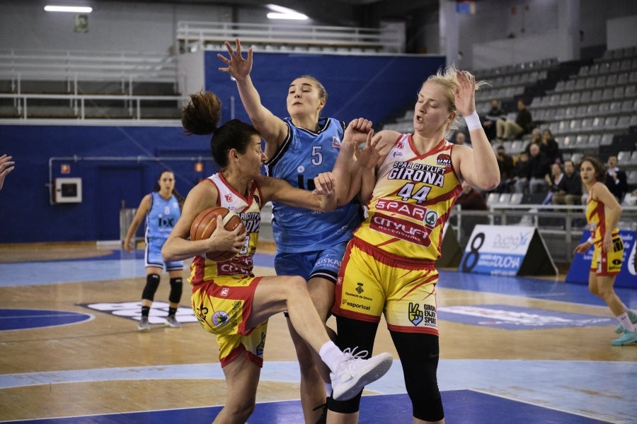 IDK Gipuzkoa ha perdido esta tarde en el Gasca 60-74 ante el líder de la Liga Día el Girona.