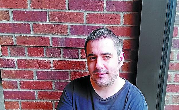 Urko en su casa de Atlanta, en Estados Unidos.