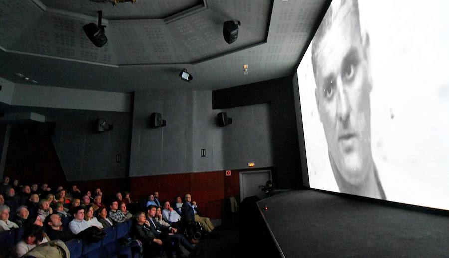 Homenaje a Miguel Gallastegui durante su centenario.  Campeón manomanista en tres ocasiones, en 1948, 1950 y 1951 , marcó una época dentro de la pelota a mano y fue quien tomó el relevo a Atano III en la cúspide de la modalidad