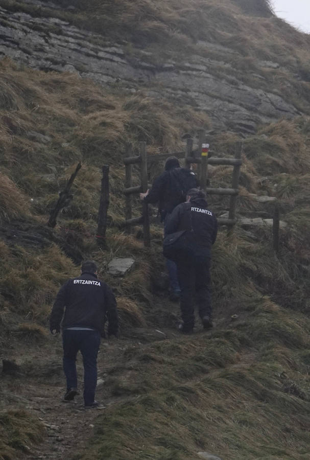 Una avioneta con dos personas a bordo se ha estrellado en la cima del monte Hernio