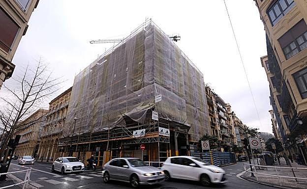 La obra del hotel Basati en el encuentro de San Martin con Funterrabia 