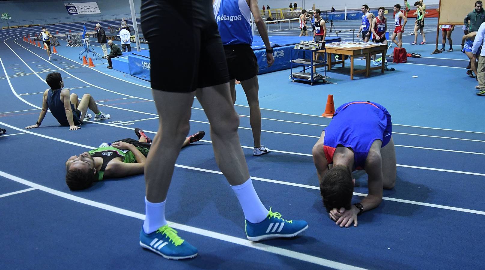 La atleta irundarra se ha impuesto en la final de los 60 metros vallas del Campeonato de Gipuzkoa absoluto disputado en el velódromo de Anoeta. 