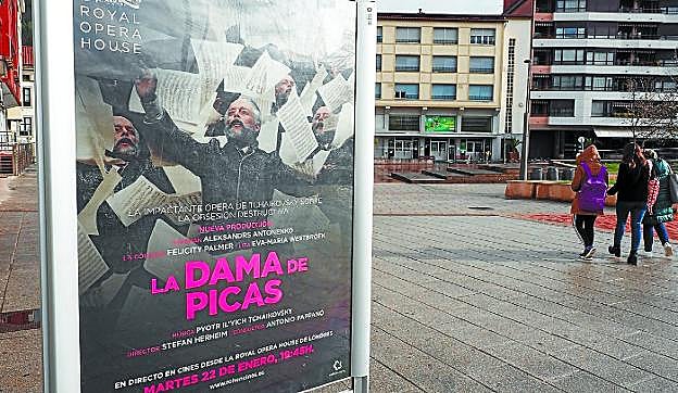 Ópera. Cartel de 'La dama de picas' que se proyectará el martes en el Zelai Arizti aretoa. 
