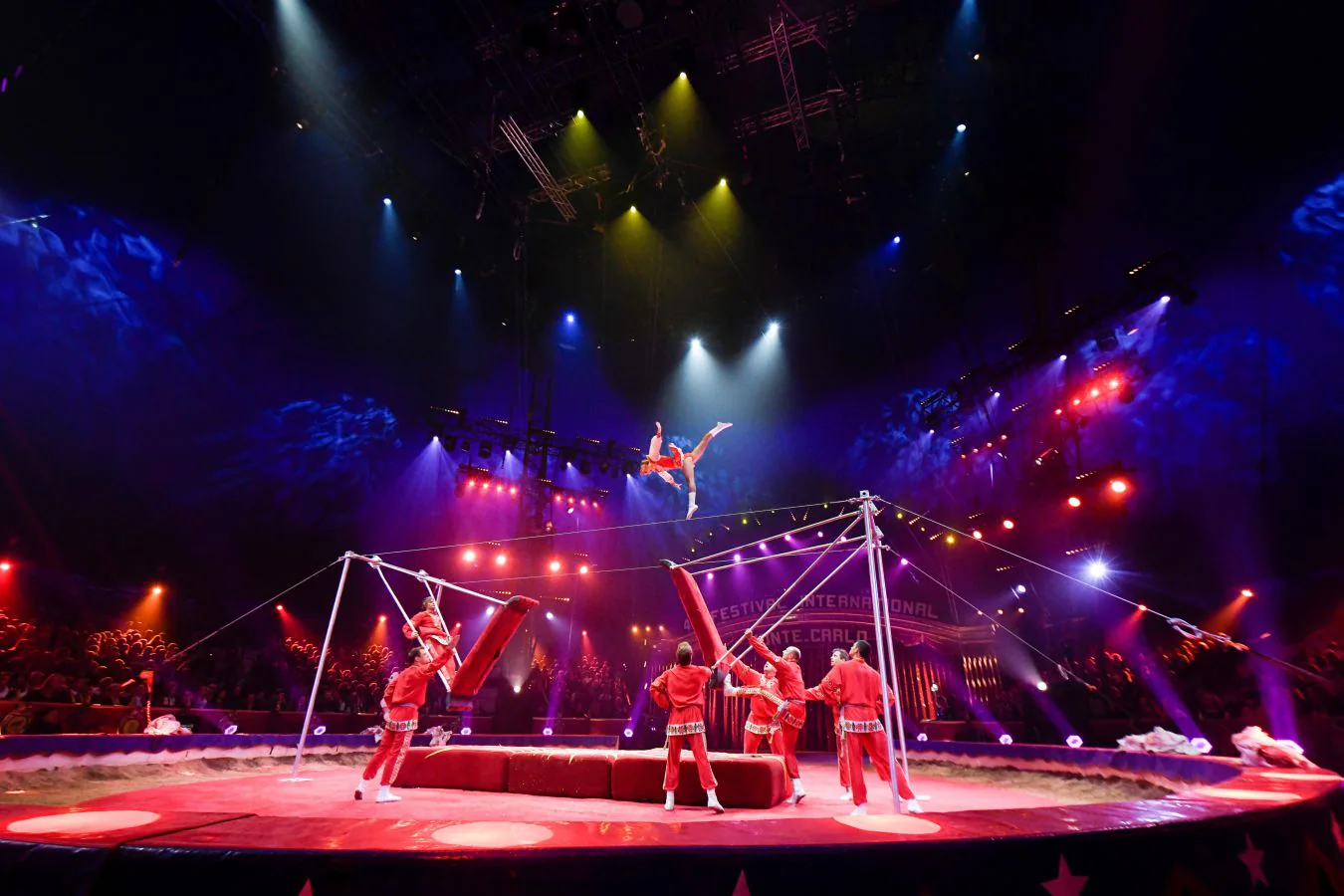 Mónaco reúne a los mejores especialistas en el 43 Festival del Circo de Monte-Carlo