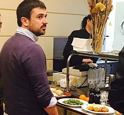 Espinar, cazado en el Senado con las coca colas 