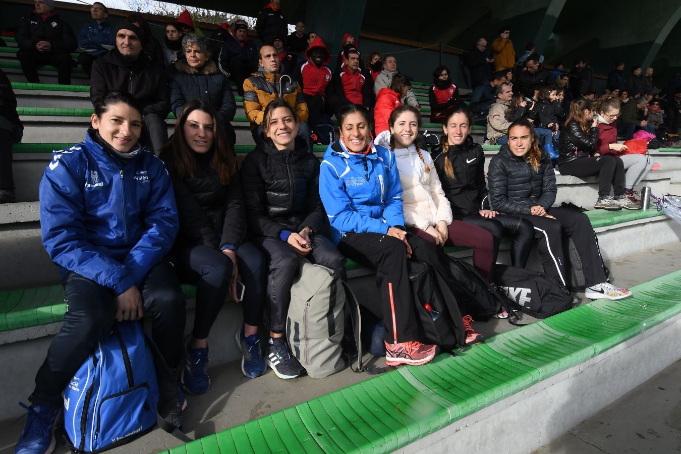 Fotos: El público del cross de San Sebastián desafía al viento y la lluvia