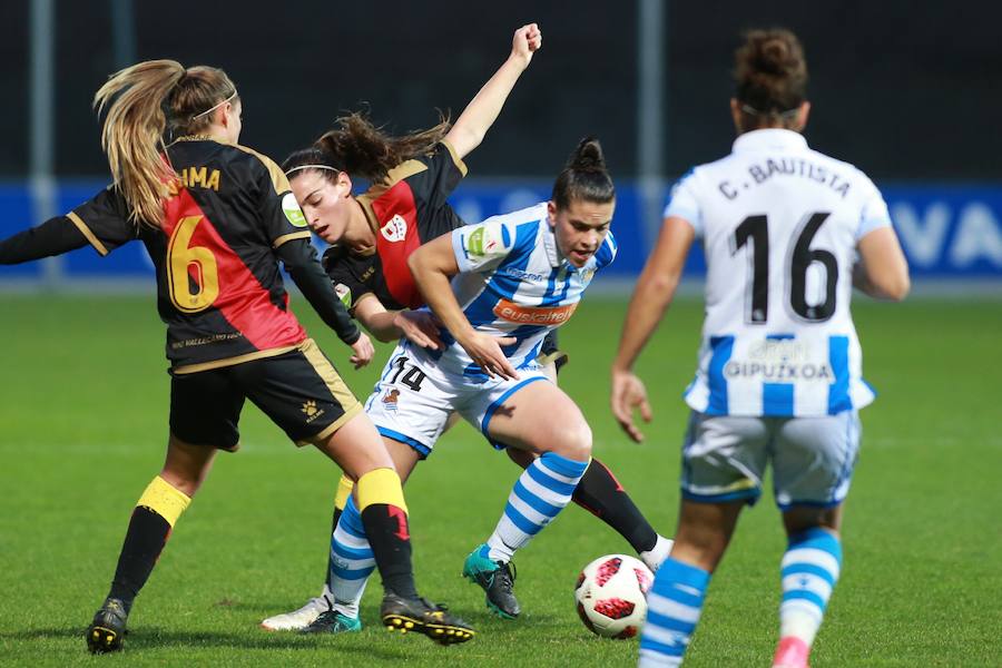 La Real femenina ha goleado este miércoles al Rayo Vallecano en Zubieta. El resultado final ha sido 4-0.