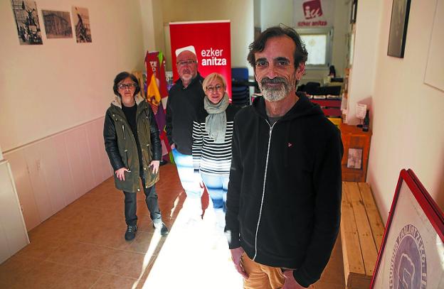 Candidato. Santi Jiménez con Isabel Puerto, Jose Álvarez y Arantza González. 