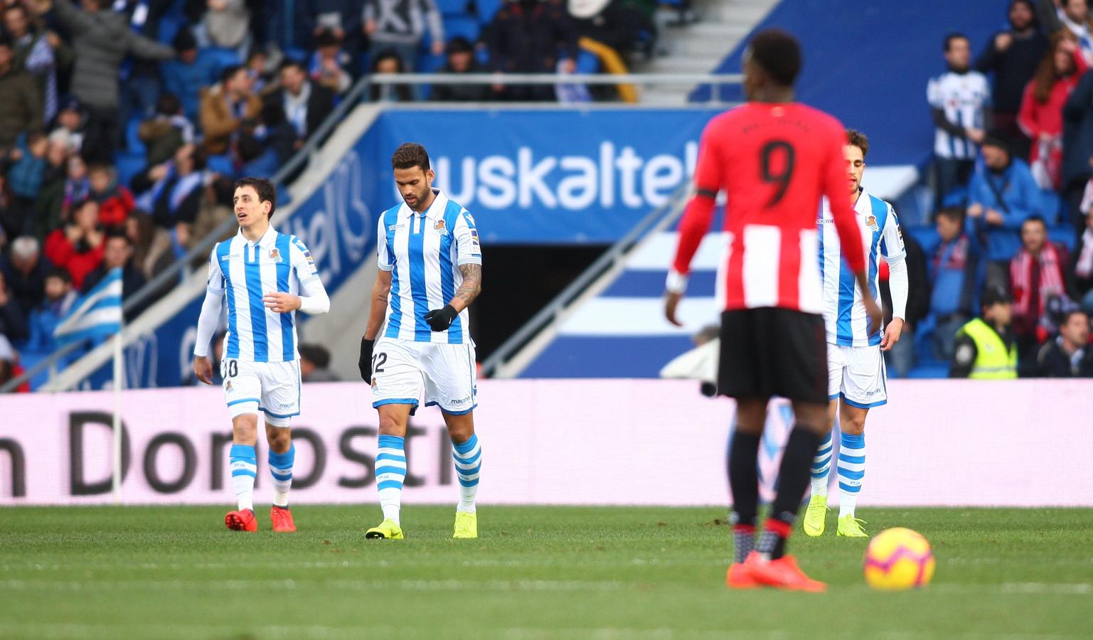 Las mejores imágenes del derbi entre la Real Sociedad y el Athletic en Anoeta. 
