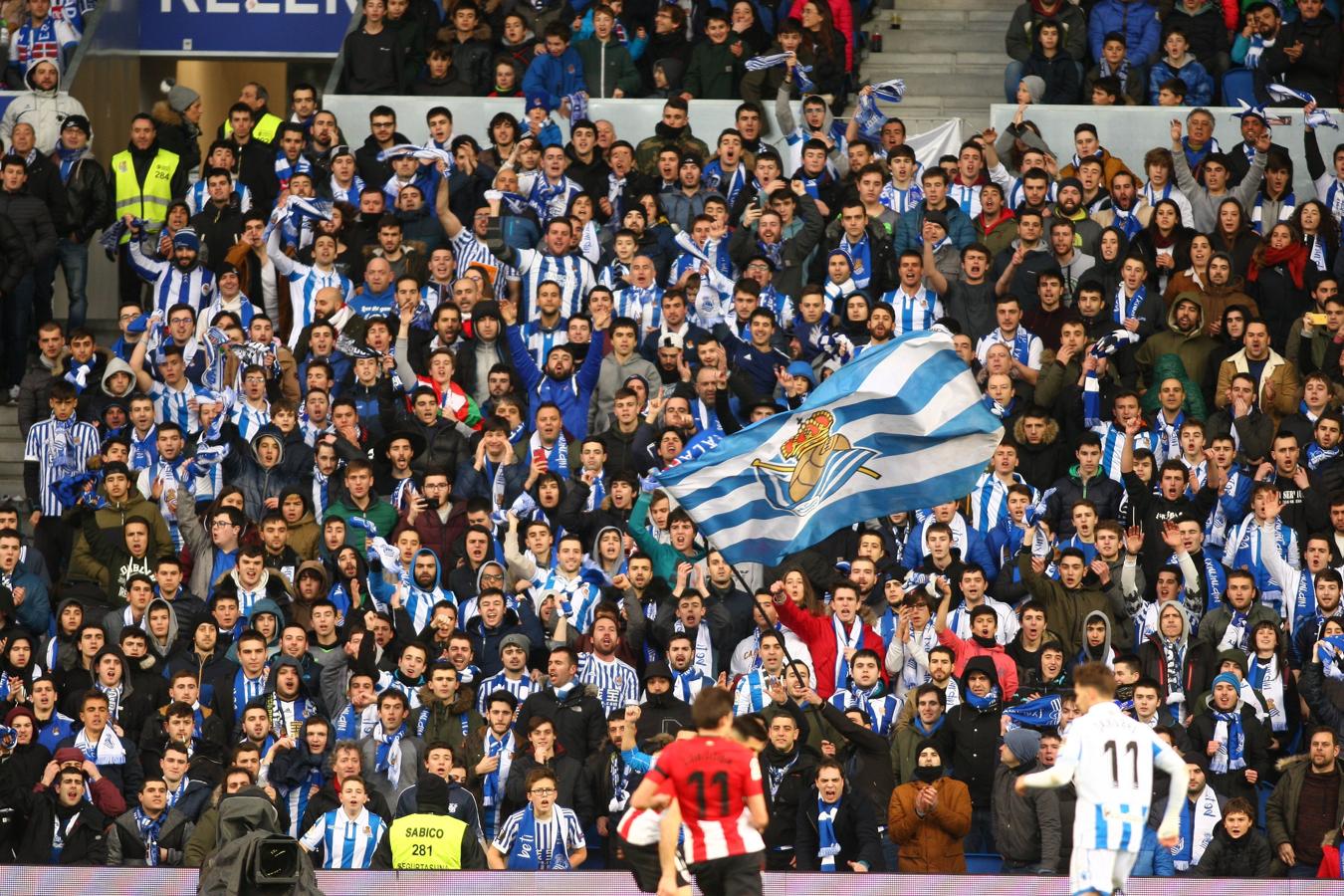 Las mejores imágenes del derbi entre la Real Sociedad y el Athletic en Anoeta. 