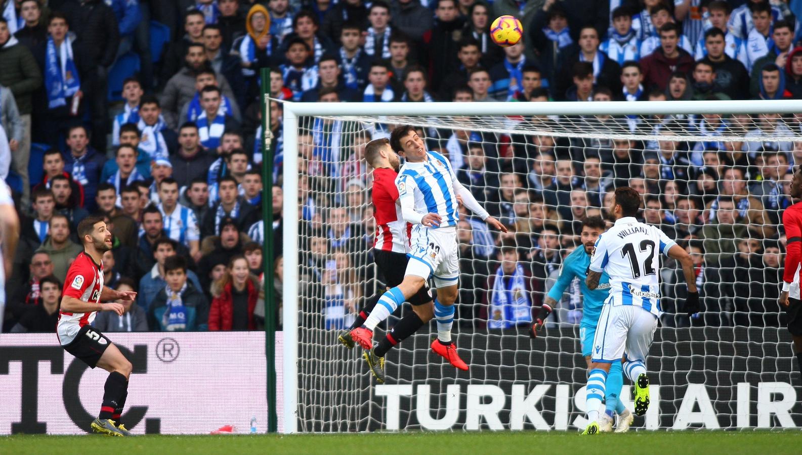 Las mejores imágenes del derbi entre la Real Sociedad y el Athletic en Anoeta. 