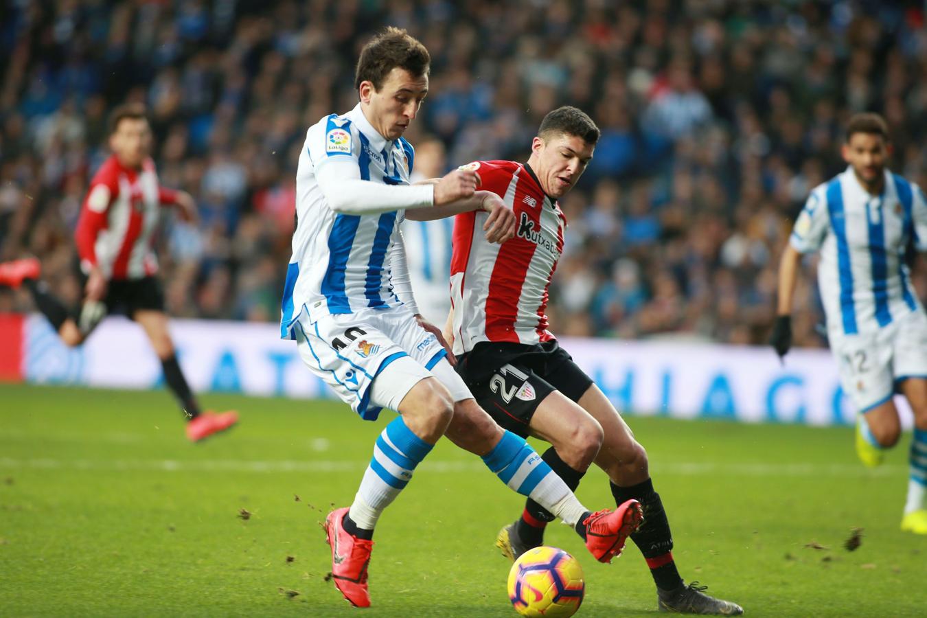 Las mejores imágenes del derbi entre la Real Sociedad y el Athletic en Anoeta. 