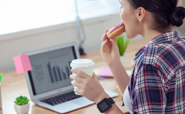 Diez consejos para almorzar (bien) en la oficina