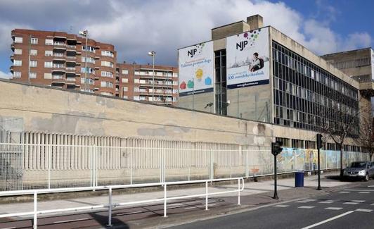 Exterior del colegio el Karmelo de Donostia