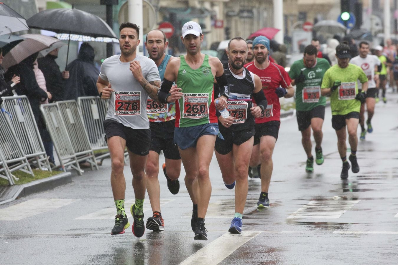 Lluvia, frío y triunfos muy reñidos en los 10 kilómetros de la Gimnástica de Ulía 