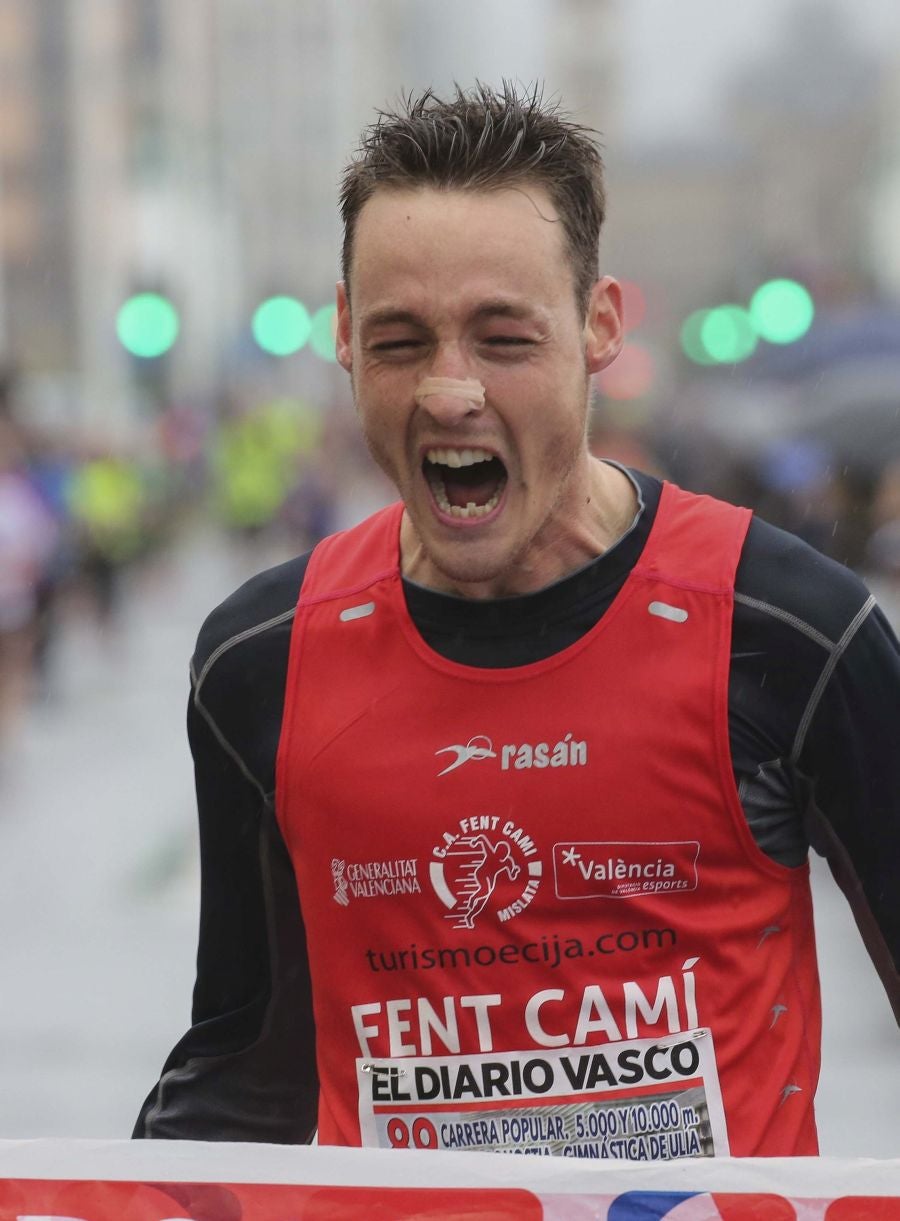Lluvia, frío y triunfos muy reñidos en los 10 kilómetros de la Gimnástica de Ulía 